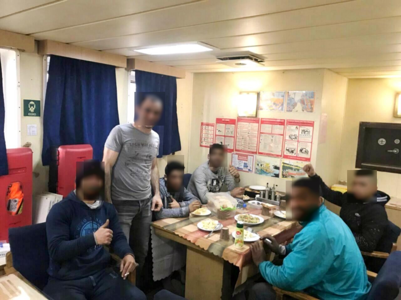 قبطان سفينة ''نورتويستر'' يسلم شرطة ميناء الجرف الأصفر 5 ''حراﯖﺔ''