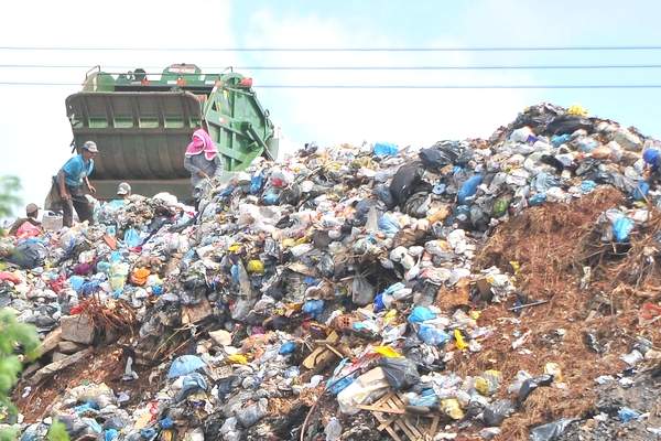 النسيج الجمعوي بجماعة سانية بركيك يدين تسييس مطالبه الرافضة لإحداث مطرح للنفايات بتراب الجماعة