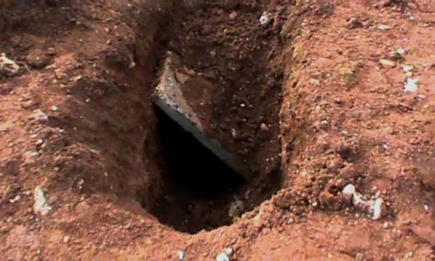 القاء القبض على شخص قام بنبش قبر مستشار جماعي بإقليم سيدي بنور بعد يومين من وفاته في حادثة سير