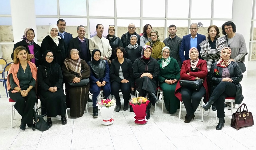 اساتذة الثانوية التقنية الرازي بالجديدة يحتفون برئيس المؤسسة