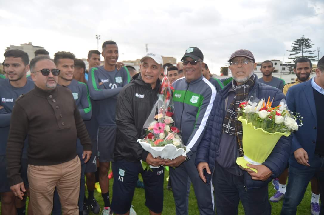 فرسان دكالة يستقبلون بالورود من طرف جمعية قدماء اللاعبين