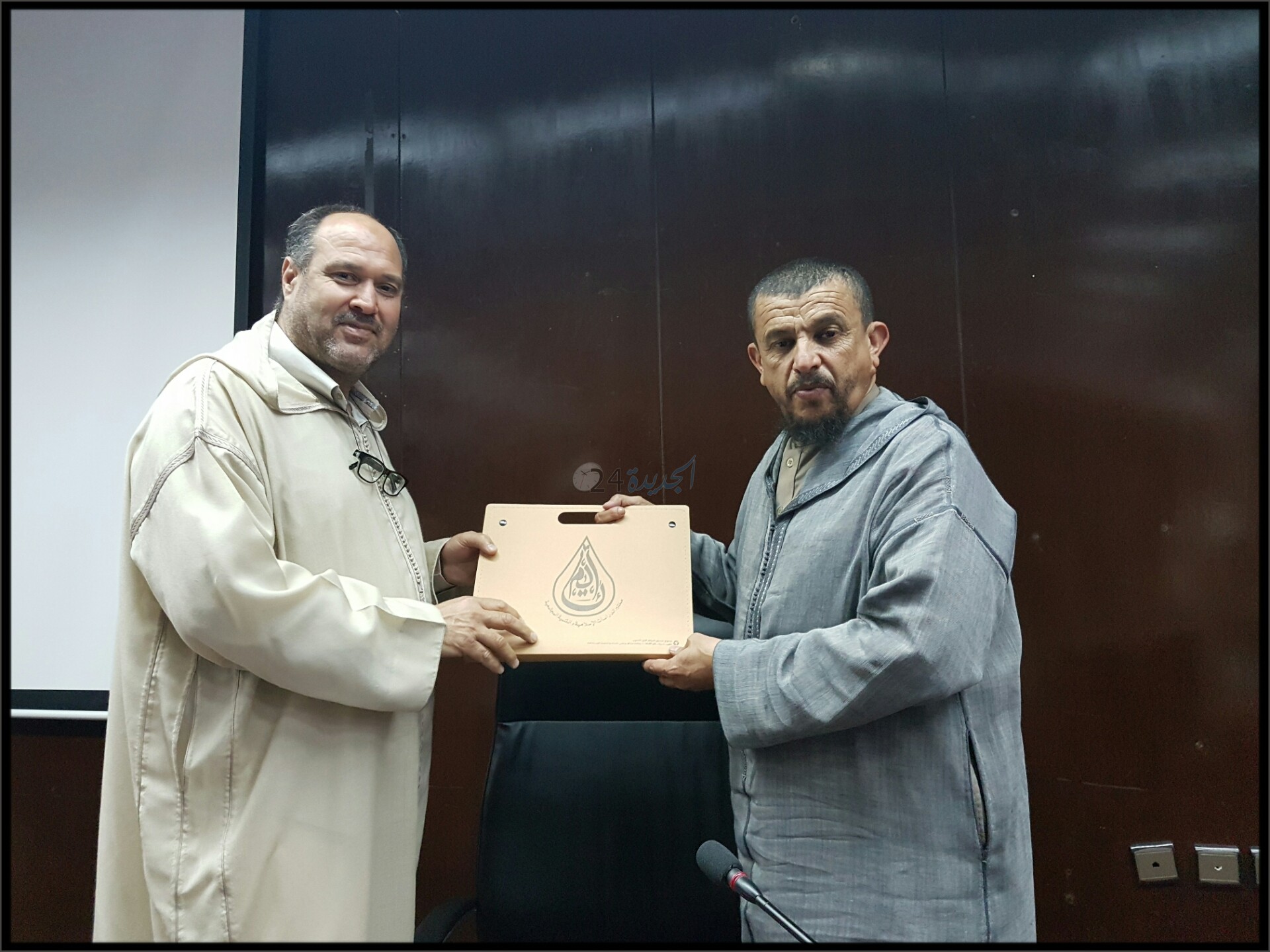 بالصور.. الشيخ 'مولود السريري' يحاضر بكلية الآداب بالجديدة ضمن فعاليات 'أسبوع الباحث'