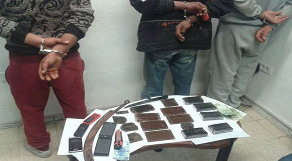 مستهلك يسقط ثلاثة مروجي مخدر الشيرا والقرقوبي بالجديدة