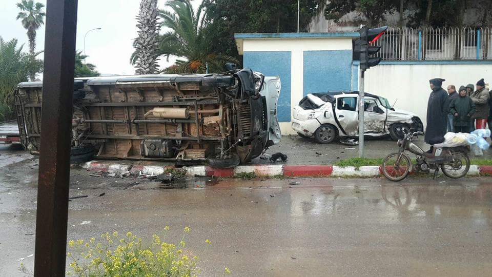 شاهد بالصور.. وفاة سائق طاكسي في حادثة خطيرة بوسط الجديدة