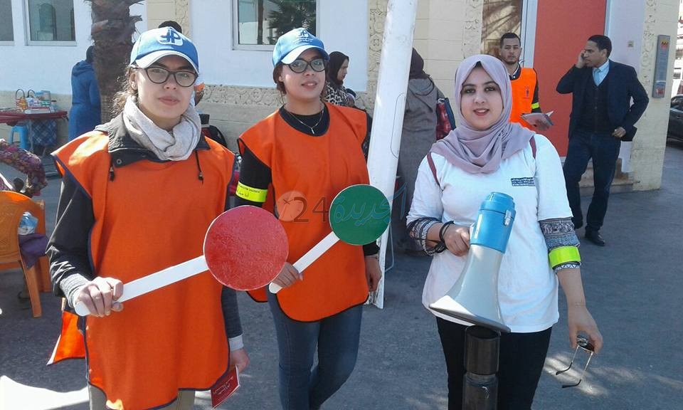 تــنـظـيـم انـشـطــة تـواصلـيـة تـحـسـيـسـيـة فـي مـجـال الــســـلامـة الـطـرقـيـة باقليم الجديدة