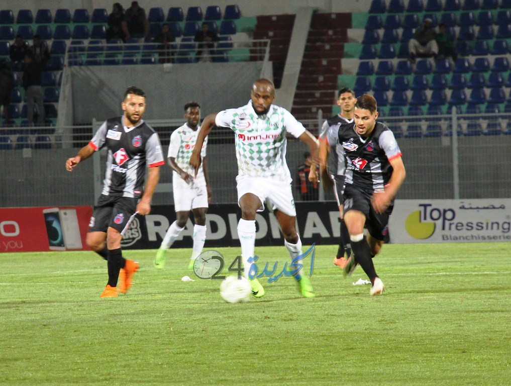 الدفاع الجديدي يفوز على اولمبيك اسفي وينهي موسمه الكروي في المركز الخامس