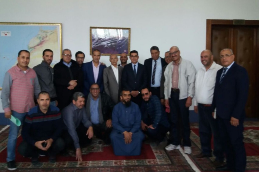 الاسواق النموذجية وظاهرة الباعة المتجولين أهم محاور اجتماع عامل الجديدة بتجار ساحة الحنصالي