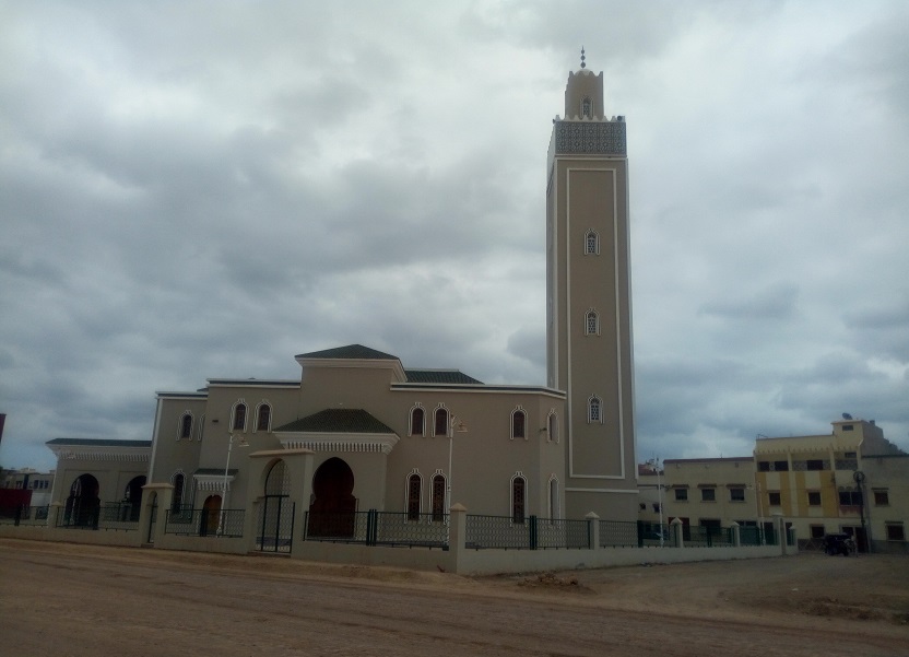 عامل إقليم سيدي بنور يفتتح المسجد العتيق بالزمامرة