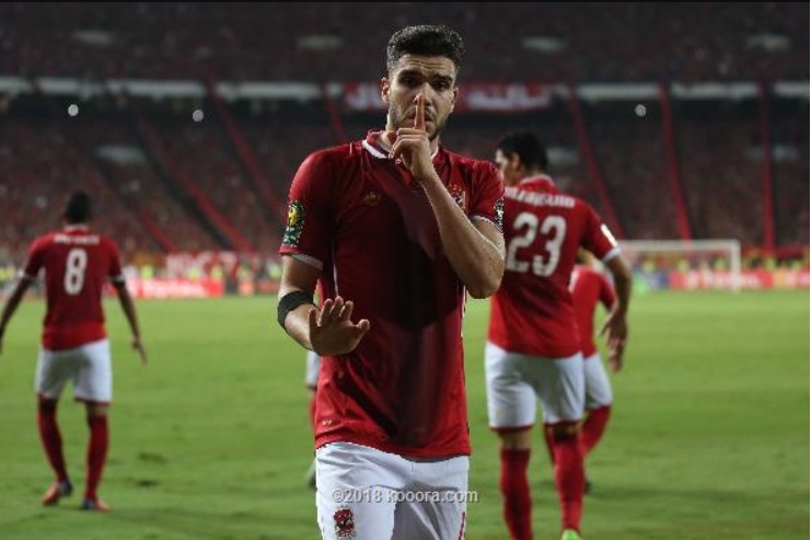 وليد ازارو يقترب من الاحتراف في الدوري الصيني وهذا نصيب الدفاع الجديدي من الصفقة