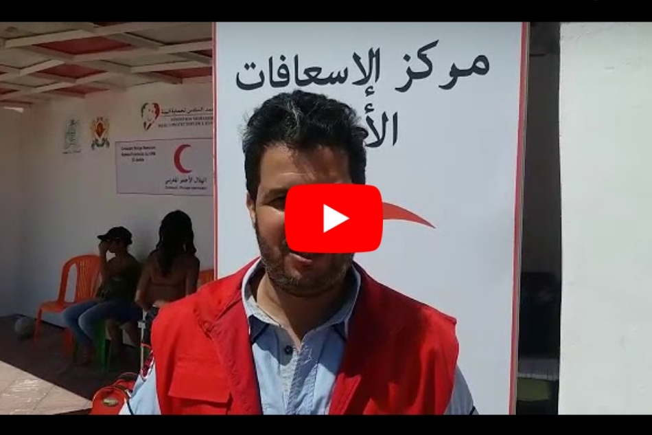 الهلال الأحمر ينظم حملة نظافة بشاطىء الجديدة