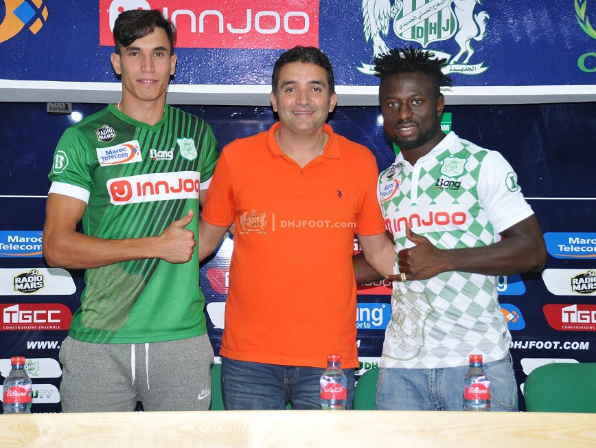 مهاجم نيجيري ولاعب مغربي من القسم الثاني يوقعان في كشوفات الدفاع الجديدي