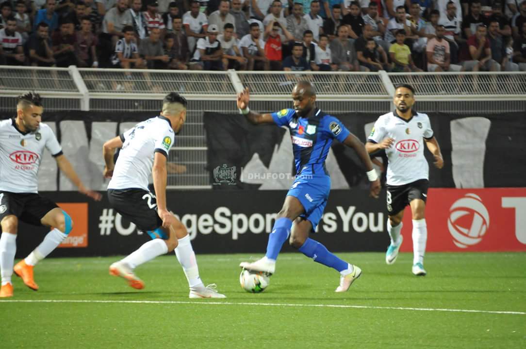 سطيف الجزائري يلحق الهزيمة الثانية بفريق الدفاع الجديدي في عصبة الابطال ويقربه من توديع المنافسة