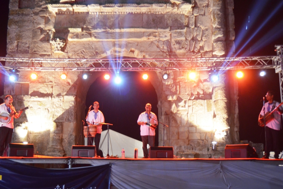 مجموعة ''الغيوان مازغان'' تشرف الموسيقى و الترات المغربيين بدولة تونس الشقيقة