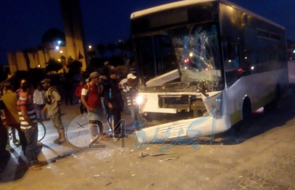 شاحنة ''رموك'' تصطدم بحافلة للنقل الحضري بالجديدة وترسل 12 شخصا الى المستشفى