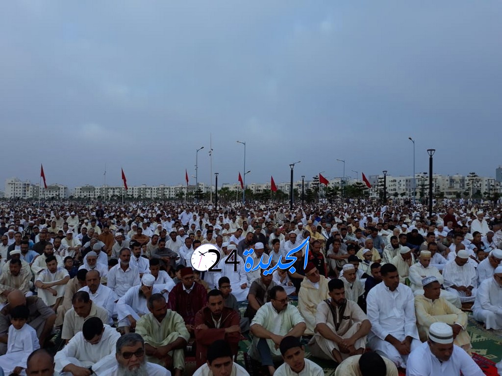 بالصور.. عامل الجديدة يترأس مراسيم صلاة العيد ونحر الاضحية في مصلى حي المطار