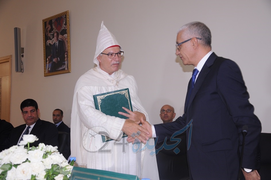 بالصور.. الوزير الطالبي العلمي يشرف على تنصيب العامل الجديد لإقليم سيدي بنور