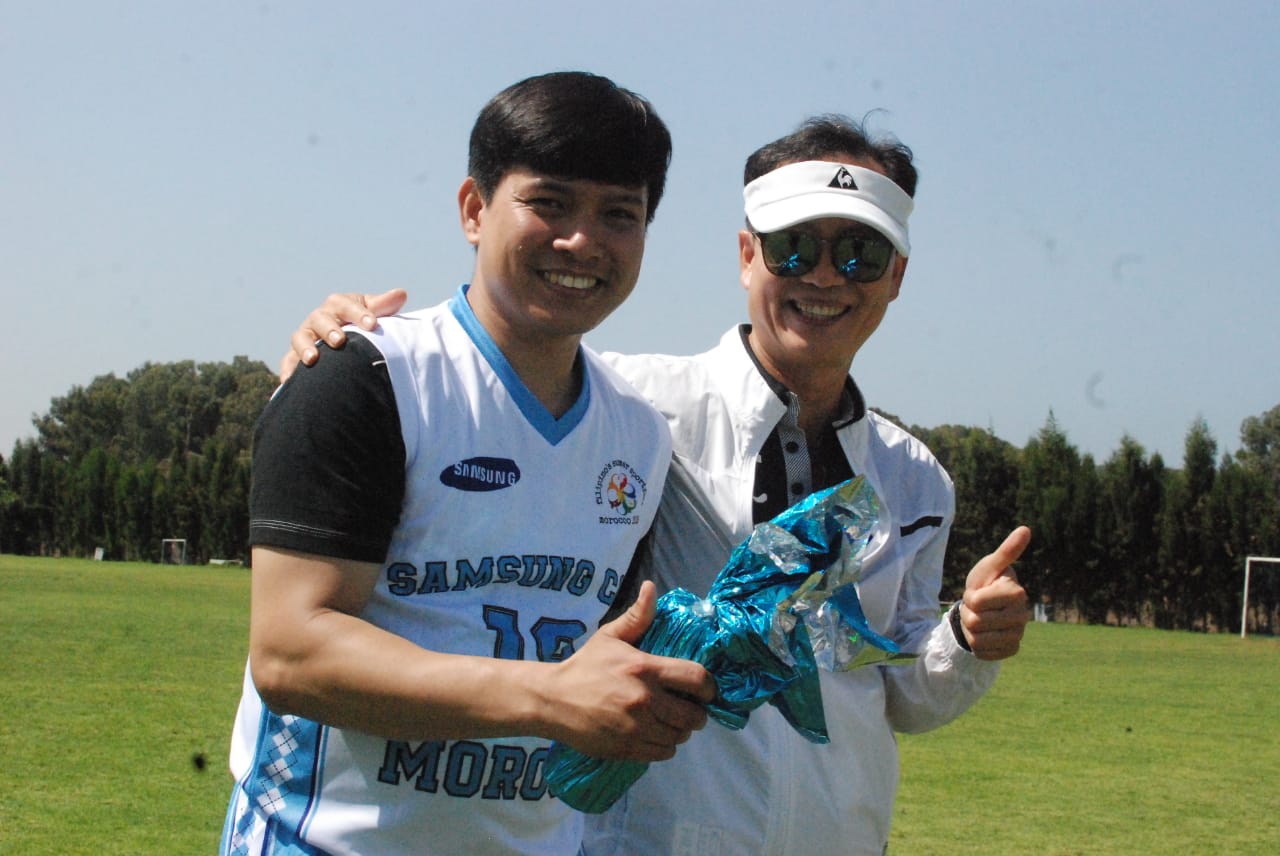 الشركة الكورية ''سامسونغ'' تحتفي بمستخدميها المغاربة والاجانب العاملين بالجرف الاصفر