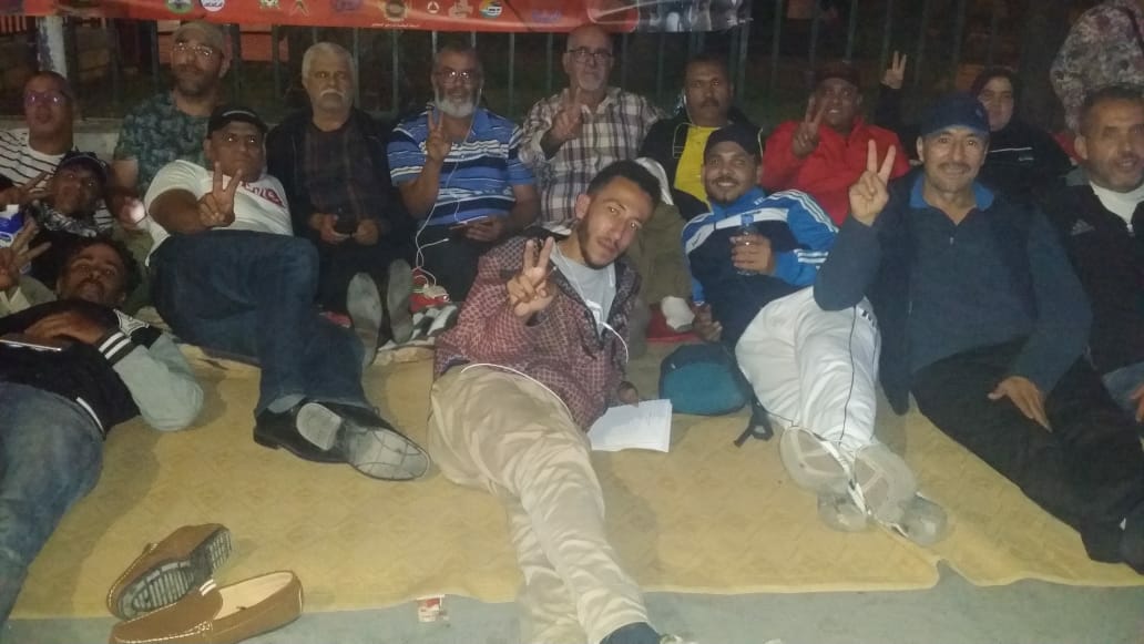 مواطنون يبدؤون اعتصاما مفتوحا أمام مقر البلدية احتجاجا على تملص المجلس من احداث مقبرة بالجديدة