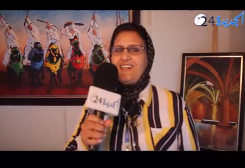 الفنانة التشكيلية ربيعة مزيوقة تعرض لوحاتها بمعرض الفرس للجديدة