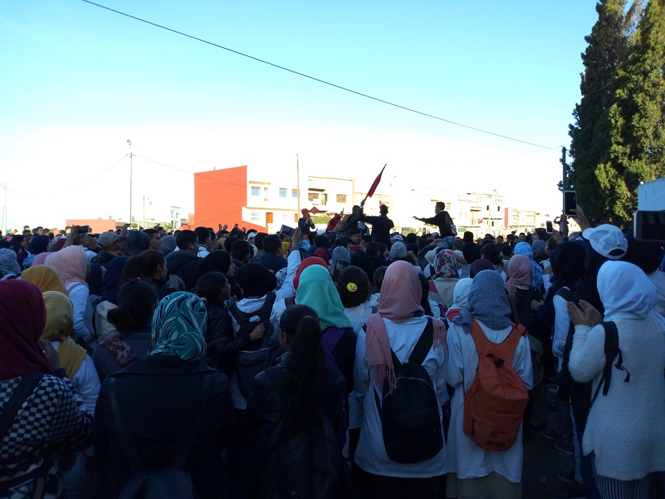 تلاميذ الزمامرة يقاطعون الدراسة احتجاجا على الساعة الاضافية‎