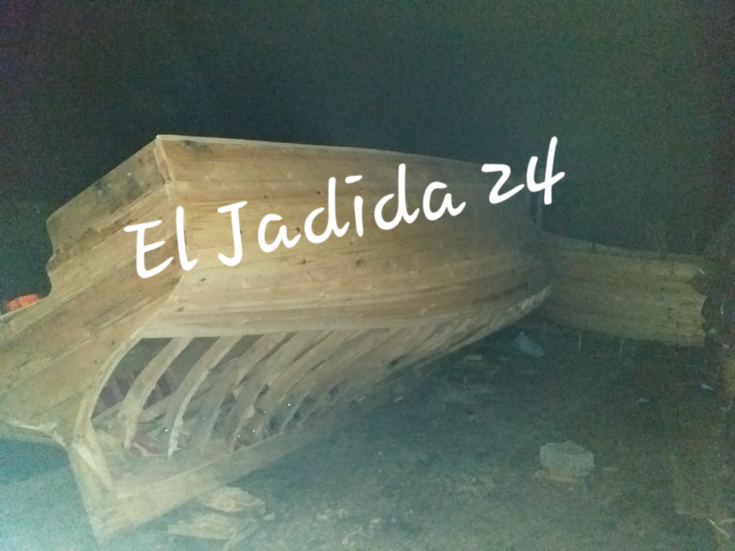 السلطات بالجديدة تكتشف ورشا سريا لصناعة ''قوارب الموت''‎