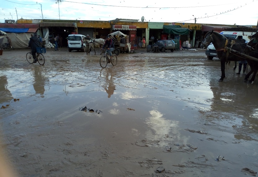 الأمطار تحول وسط مدينة الزمامرة إلى منطقة منكوبة