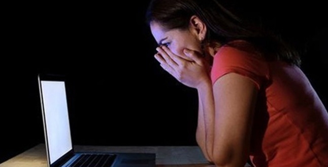 الابتزاز وهتك عرض امرأة بالعنف يقود موظفا بعمالة الجديدة إلى السجن بالجديدة