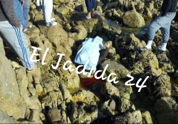 رب أسرة يقضي نحبه غرقا في  رحلة صيد بالشاطئ الصخري قرب الجرف الاصفر