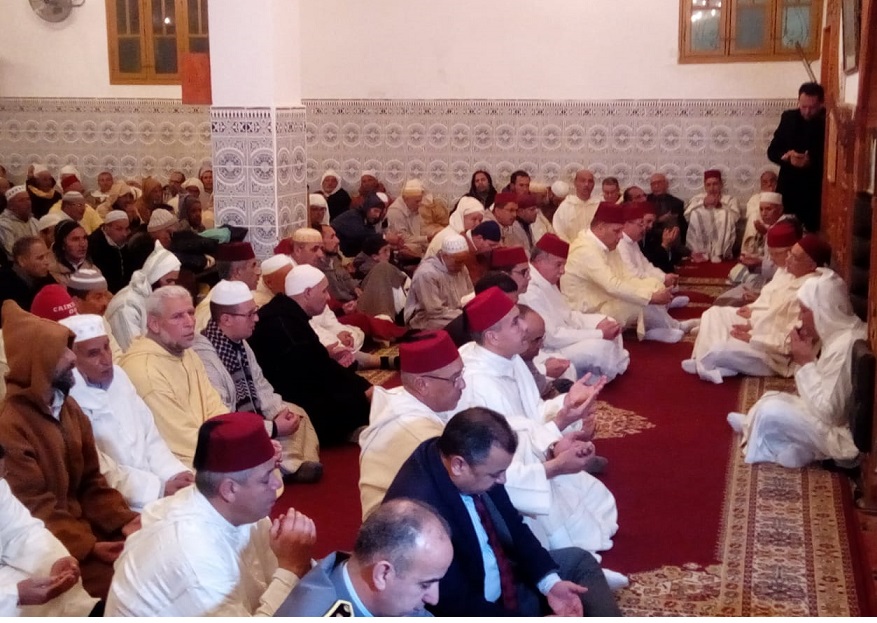 بالصور.. عامل الجديدة يترأس بضريح مولاي عبد الله حفلا دينيا احياء لذكرى وفاة الحسن الثاني