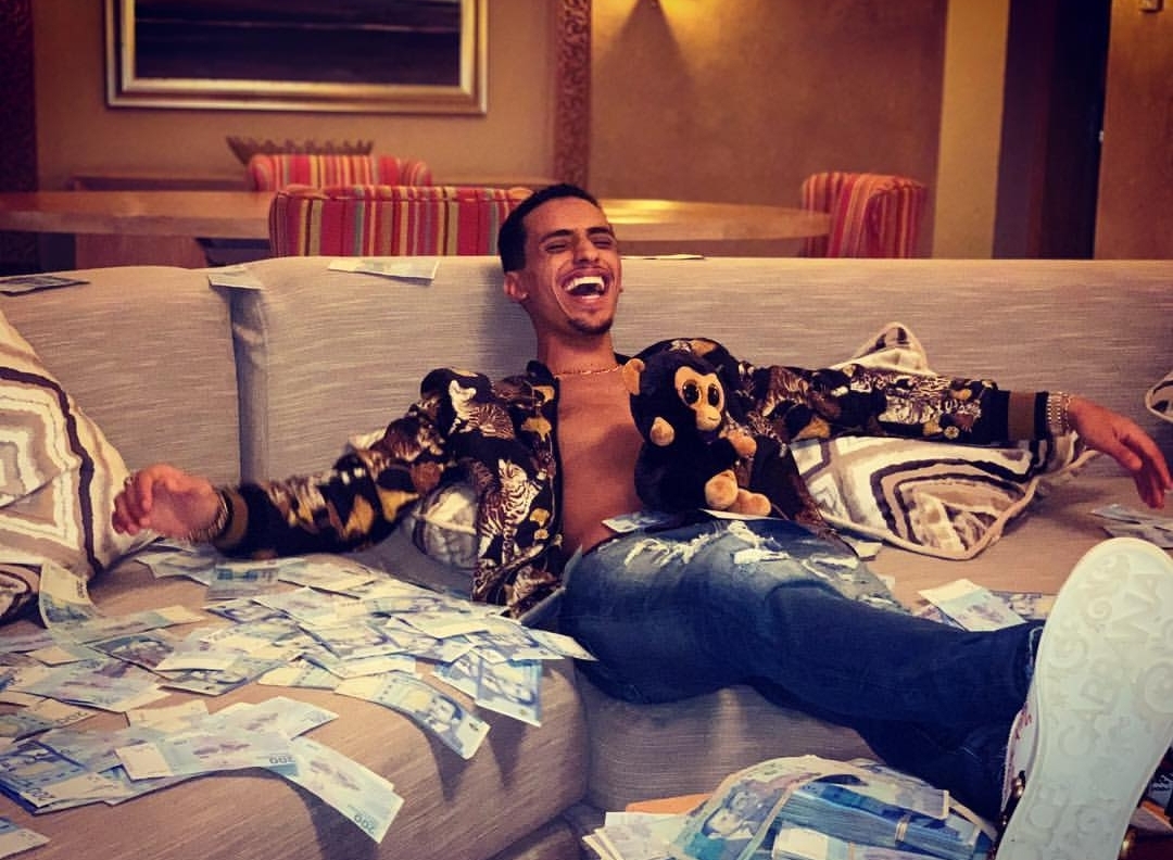 بالصور. . كازينو مازغان يبتسم في ليلة رأس السنة لشاب من البيضاء والقيمة 300 مليون