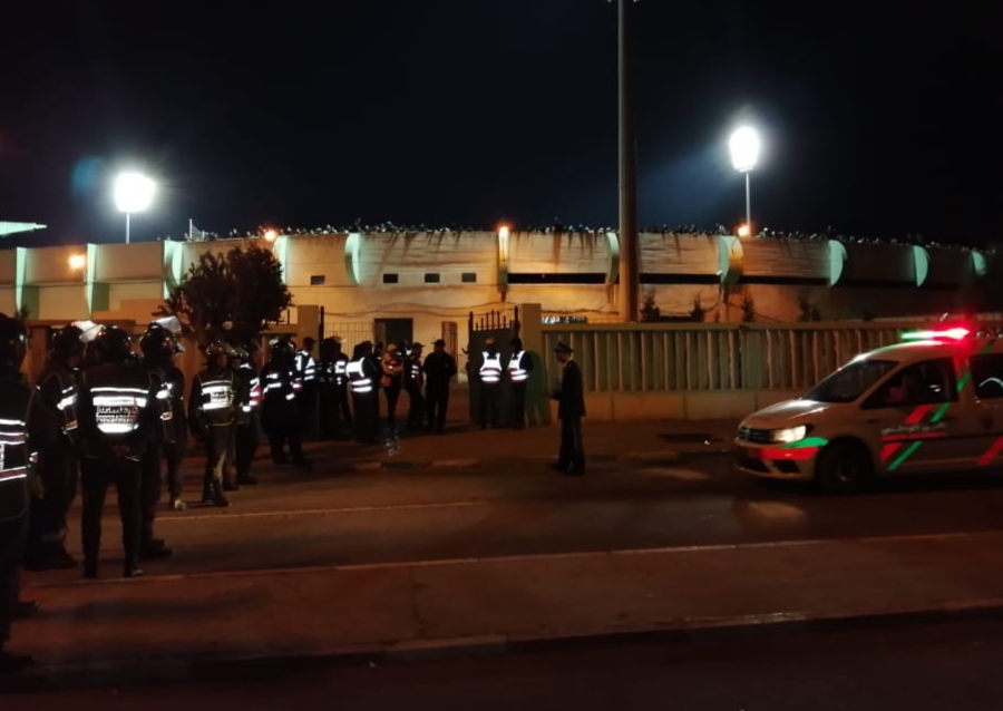 رئيس أمن الجديدة عزيز بومهدي يمنى بفشل ذريع في التدبير الأمني  لمباراة الدفاع - الرجاء !