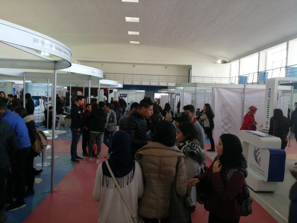 جمعية جسور  تنظم الدورة الثانية لملتقى الطالب بالجديدة بحضور  ازيد من 9 الاف زائر