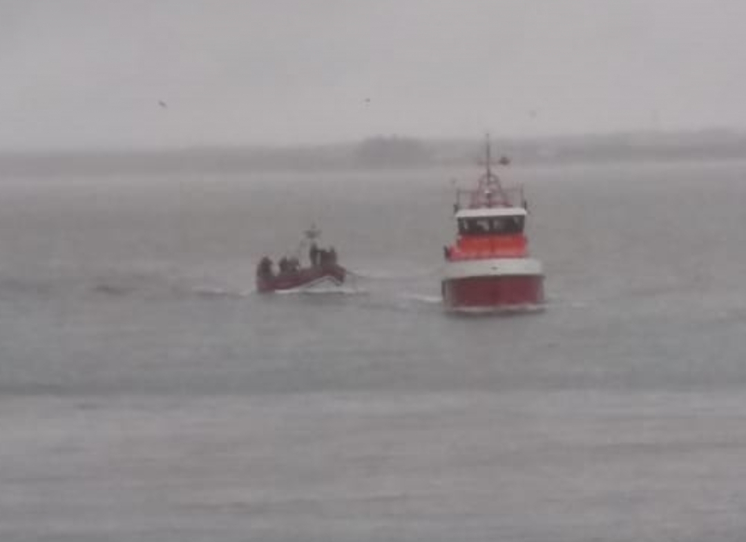 عاجل.. انقلاب قارب للصيد البحري بساحل الجديدة وبحارين في عداد المفقودين