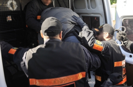 عناصر أمن الجديدة تلقى القبض على سارق سيارة من محل لغسل السيارات بالدار البيضاء