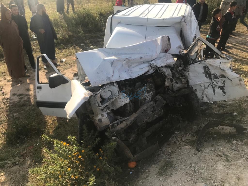 بالصور.. اصطدام بين 'رموك'وعربة فلاحية وسيارة خفيفة بإقليم الجديدة يخلف خمسة  ضحايا