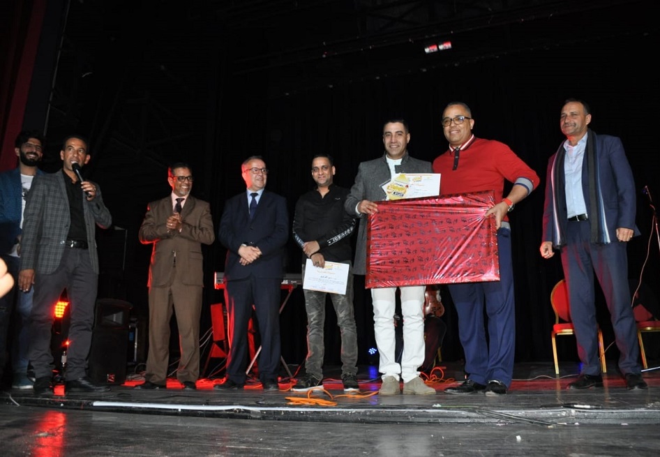 بالصور.. اقبال جماهيري كبير في اختتام فعاليات مهرجان الضحك للجديدة