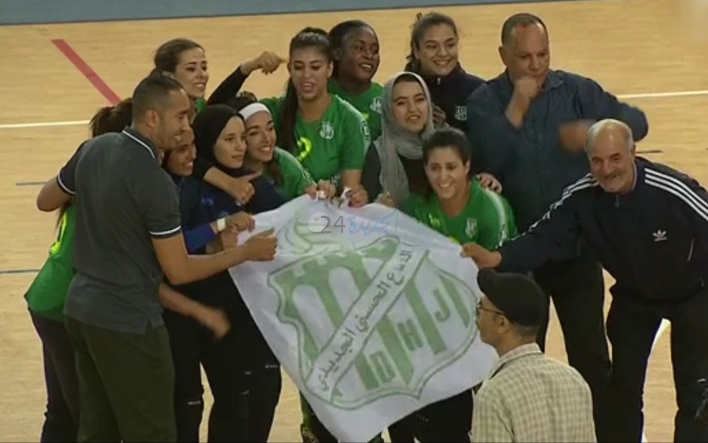 بالصور.. اناث الدفاع الحسني الجديدي لكرة الطائرة يتوجن بكأس العرش للمرة الثانية على التوالي