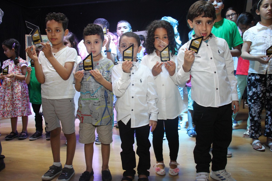 مؤسسة  ''لاكلوار'' بالجديدة تنظم حفل الأبطال