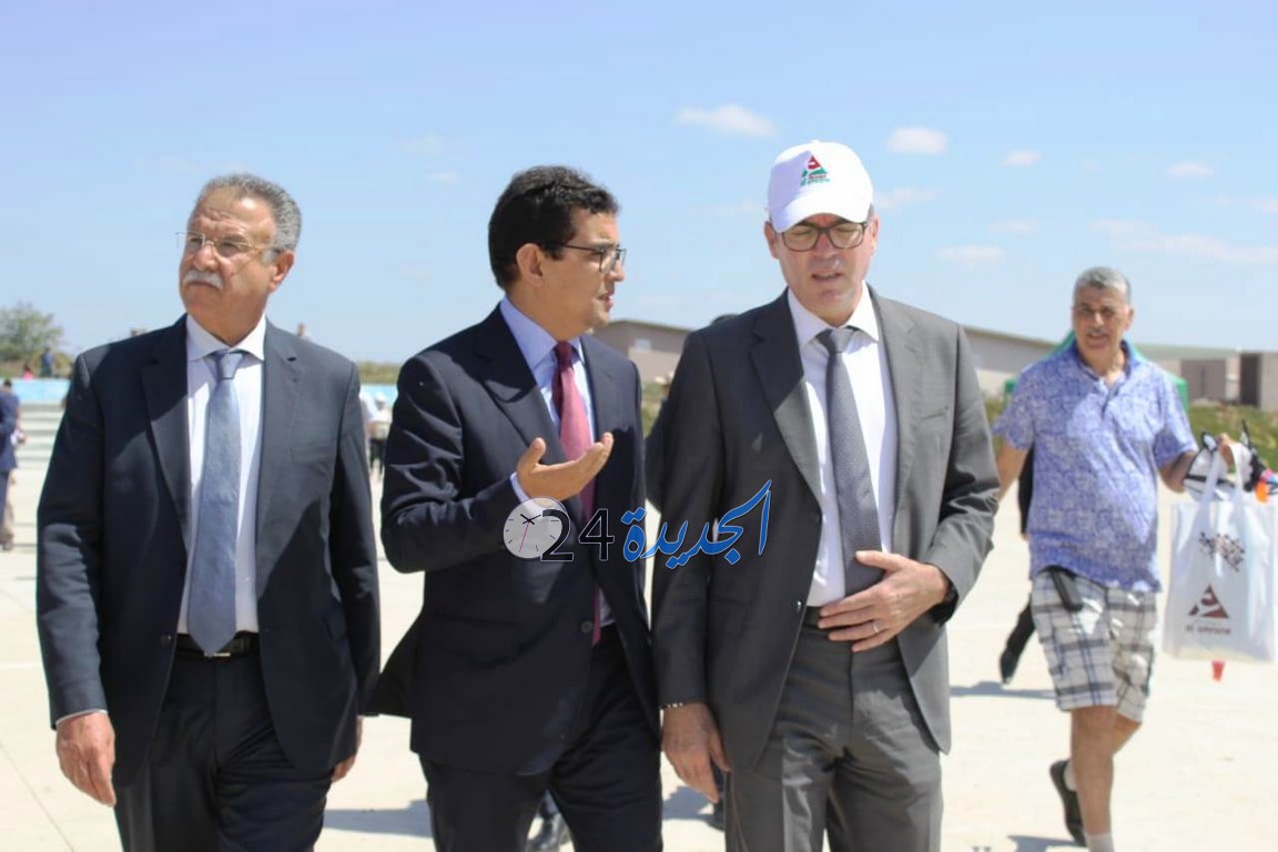 بالصور.. بدر الكانوني المدير العام لشركة العمران في زيارة تفقدية  لمخيم ''العمران'' بالحوزية