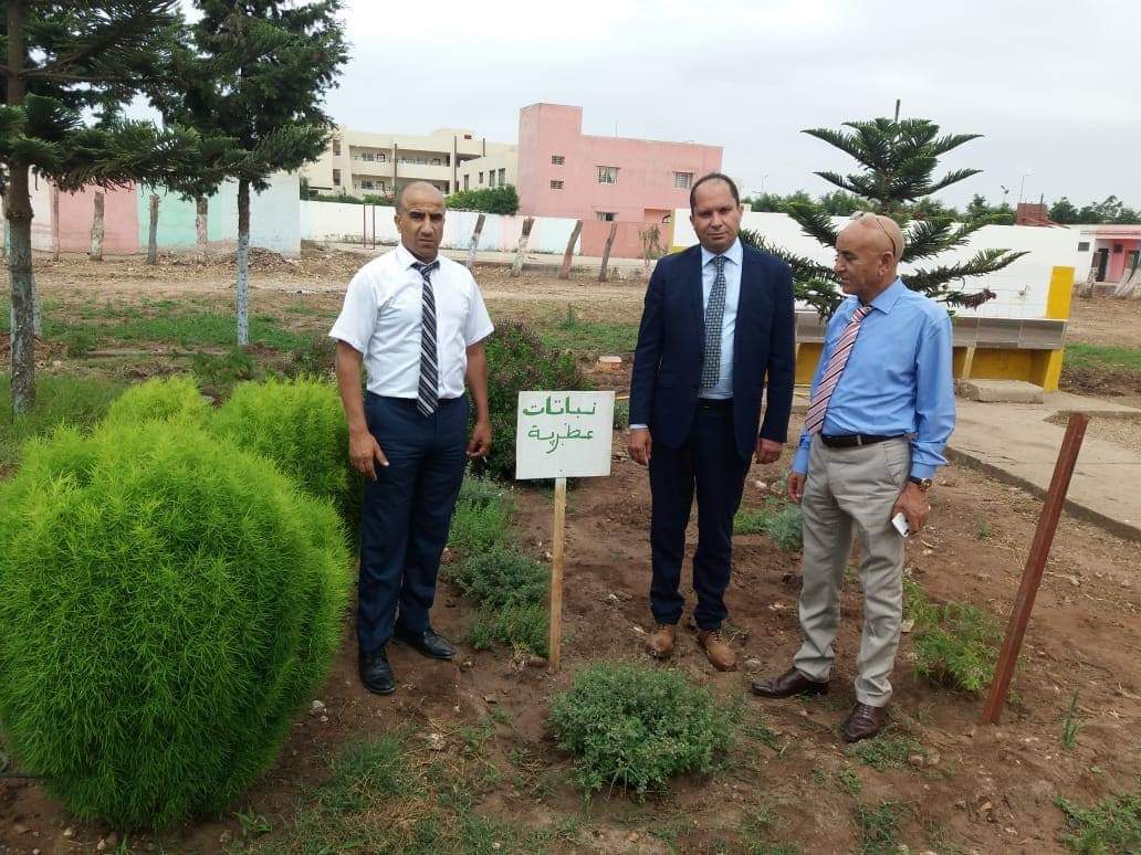 بالصور.. تحضيرا للدخول المدرسي بإقليم الجديدة.. مدير أكاديمية الدارالبيضاء–سطات يولي اهتماما خاصا للقضية الوطنية الثانية