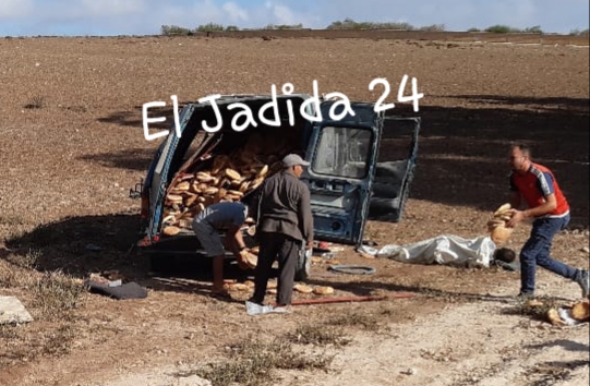 بالصور.. قتيل و3 جرحى في انقلاب سيارة بتراب جماعة اولاد رحمون باقليم الجديدة