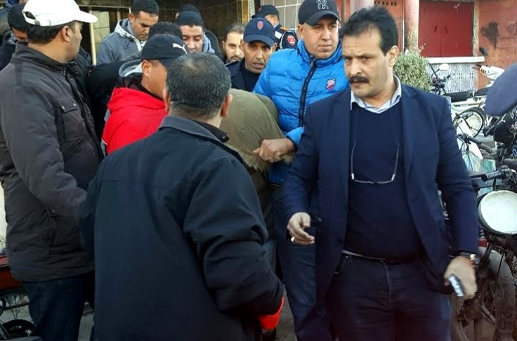 عاجل.. الشرطة القضائية تطوق اقامة سكنية بالجديدة وتلقي القبض على سارق الوكالة المالية في حي السلام
