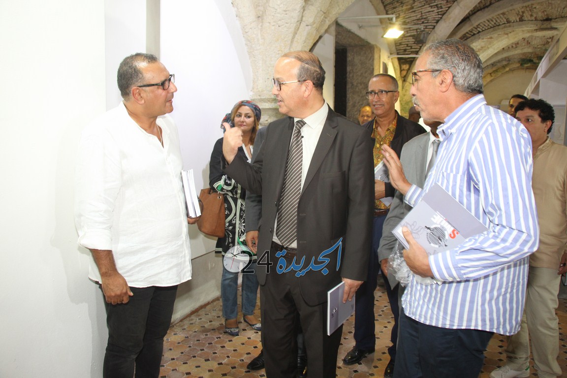 بالصور.. افتتاح فعاليات المعرض المغربي للرسم والرشم في دورته الثانية بمدينة الجديدة