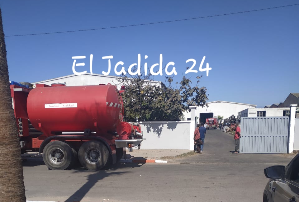 اندلاع حريق داخل معمل للنسيج بالمنطقة الصناعية بالجديدة