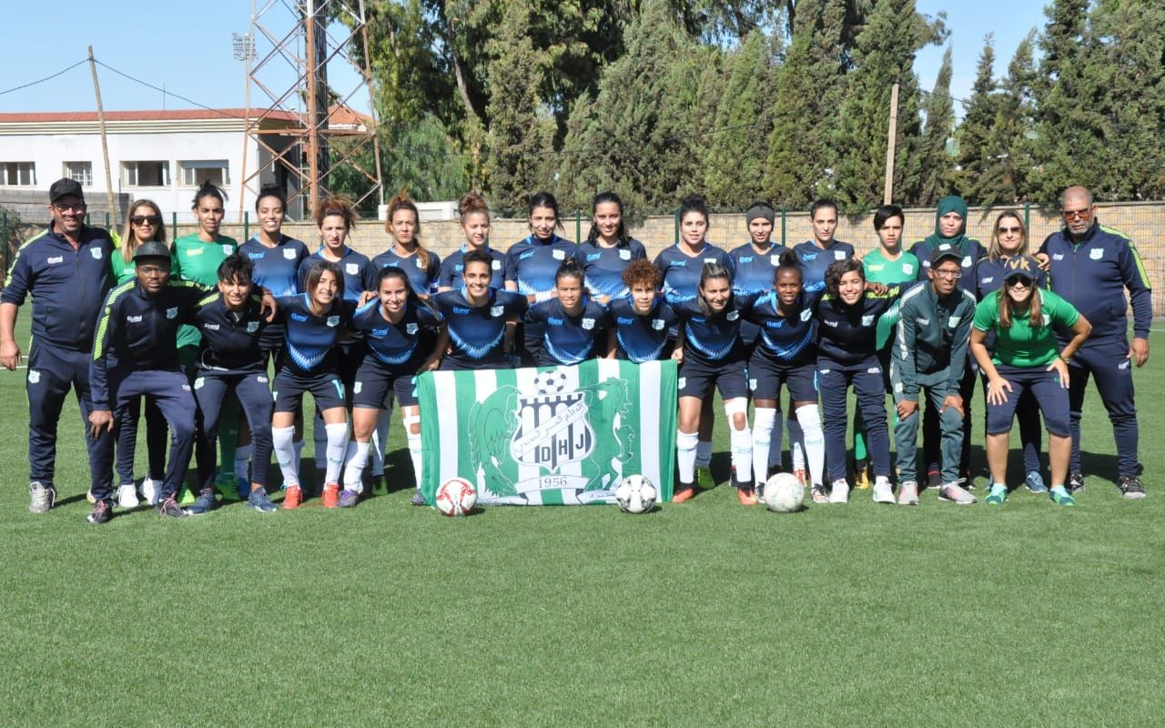 الأزمة المالية تخنق الفريق النسوي للدفاع الحسني الجديدي قبل خوضه لنصف نهائي كأس العرش