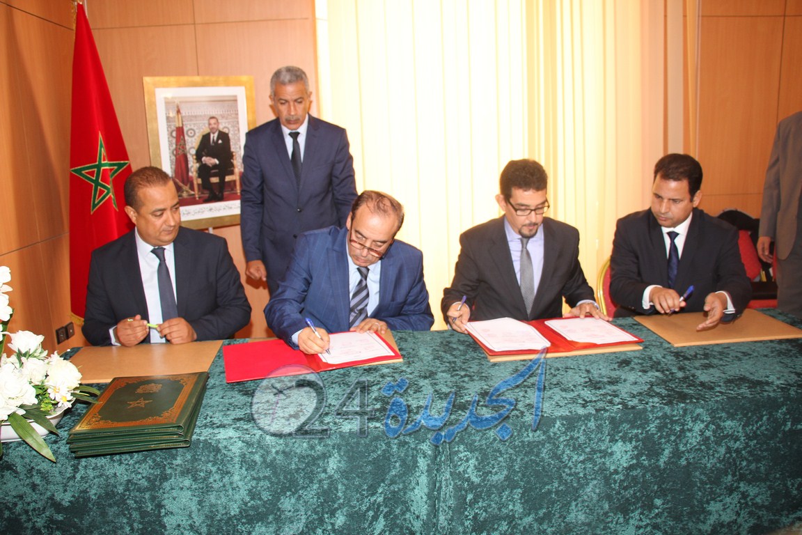 وزير الشباب والثقافة والرياضة يوقع اتفاقيتي شراكة مع جماعة الجديدة وجماعة مولاي عبدالله