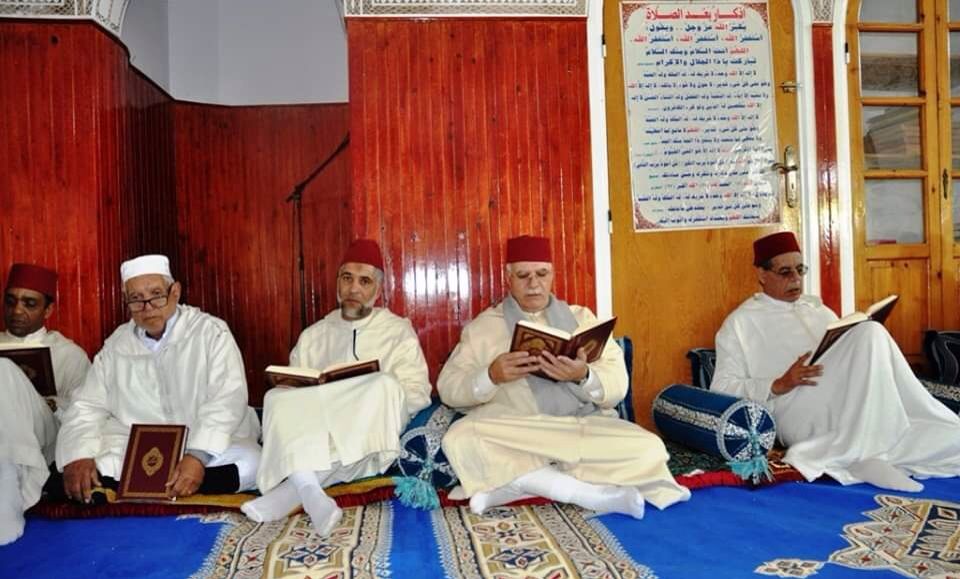 عامل إقليم سيدي بنور يترأس حفل إحياء ذكرى وفاة المغفور له الحسن الثاني بمسجد زاوية بن يفـو بجماعة الغربية