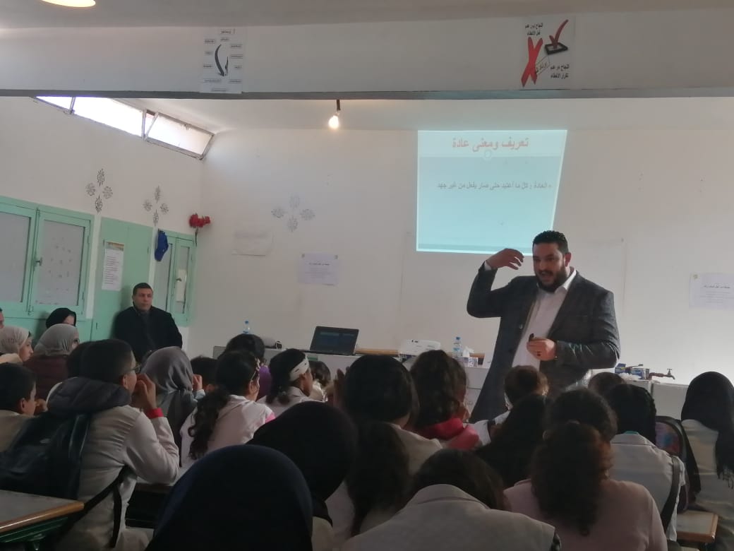 الكوتش شاكر الديجلي في ضيافة اعدادية سيدي محمد بن عبد الله بالجديدة