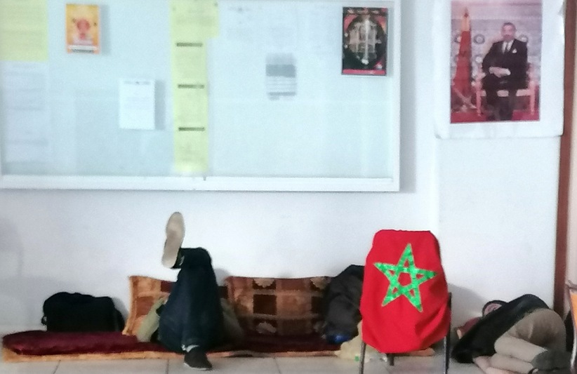أساتذة يدعون احتجازهم داخل مديرية التعليم بالجديدة.. وواقع الحال يقول غير ذلك !