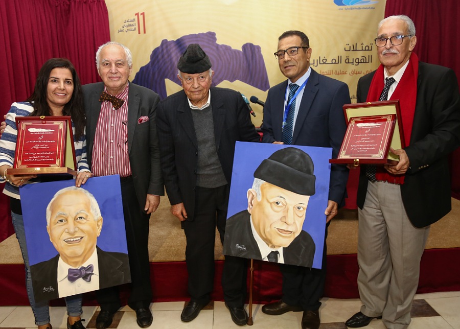 الجديدة: انطلاق أشغال المنتدى المغاربي بحضور رئيس الوزراء الجزائري الأسبق أحمد غزالي والمقاوم بنسعيد ايت ايدر